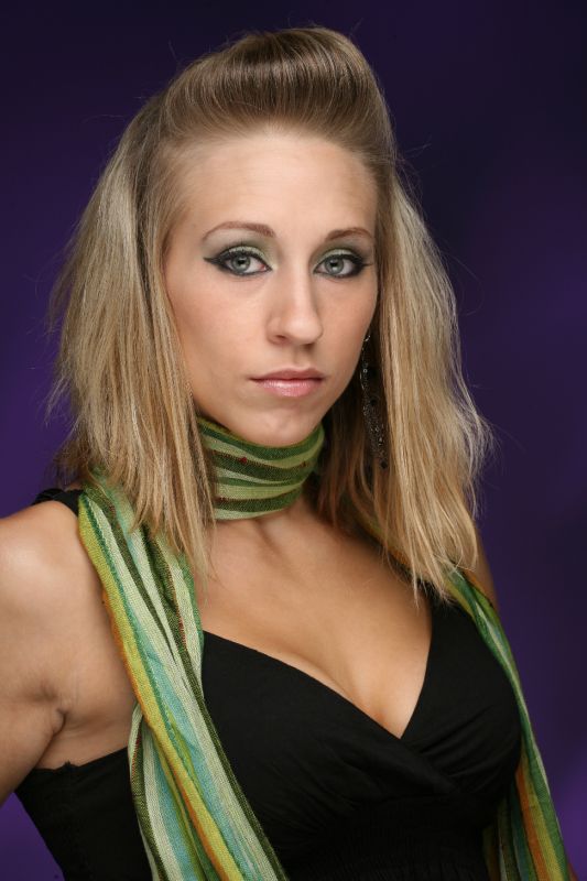 Lizzi Dee