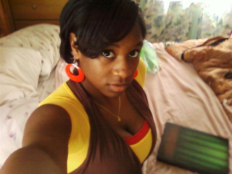 Nikki - Brown, Red, and Yellow