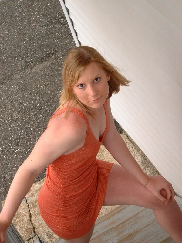 LJ - orange dress