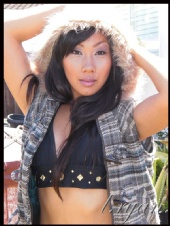 Neelia Aileen - Winter & Summer