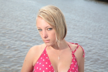 Bonno - Beach headshot