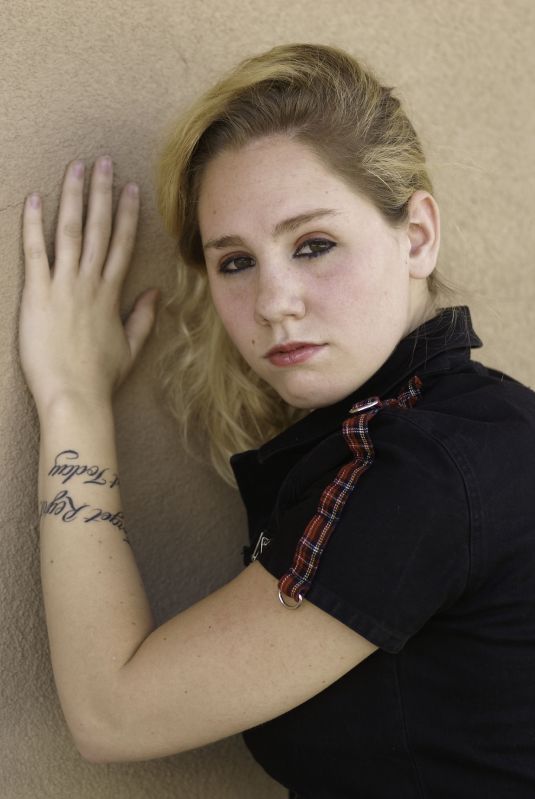 Lyzz/ Crystal Moon - No day but today