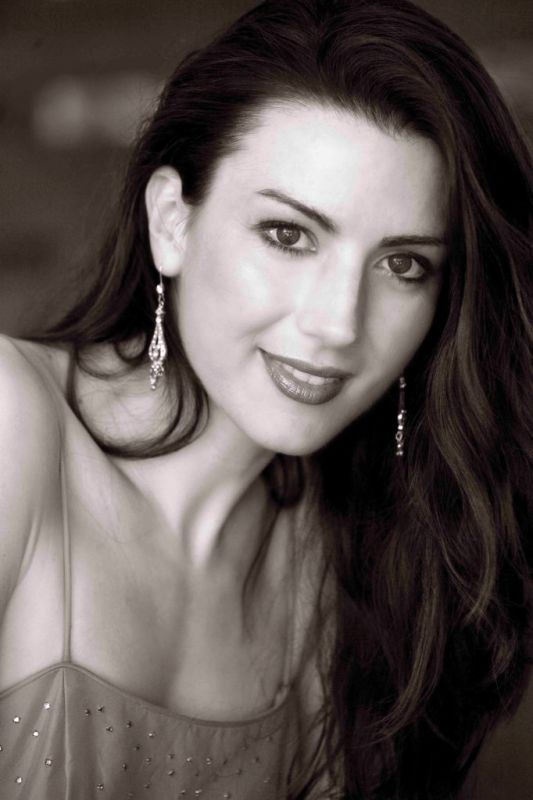 Bex - headshot