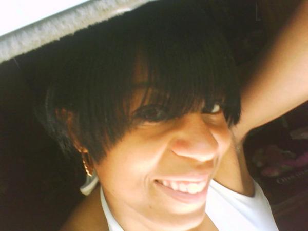 ladii brown eyez - Head shot