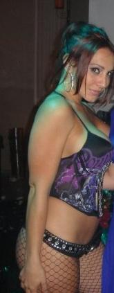 Laura Yvonne - bartending