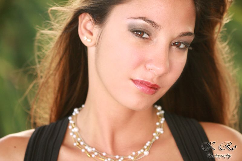 Christina Alva - Close Up