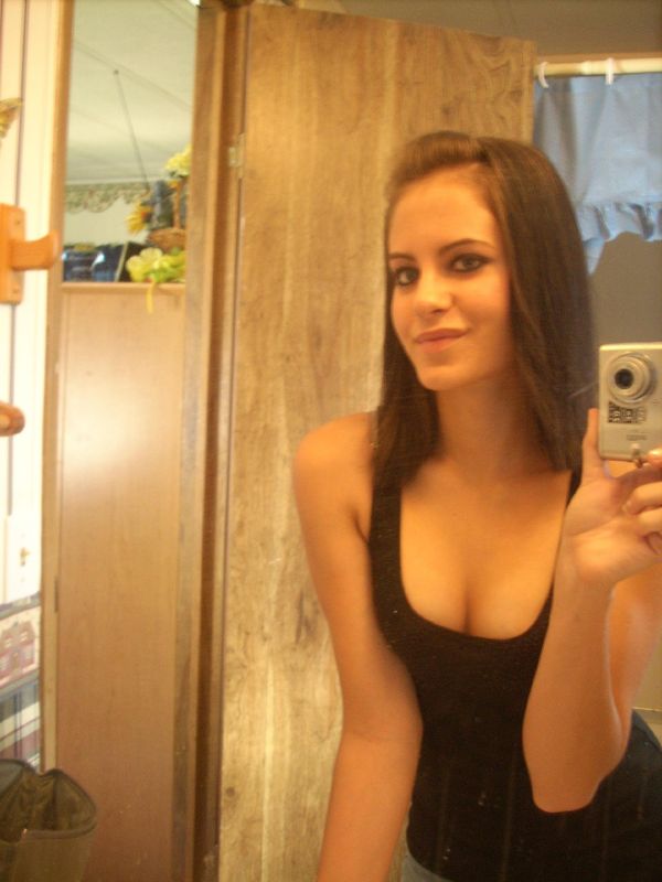 sexi maxi - headshot