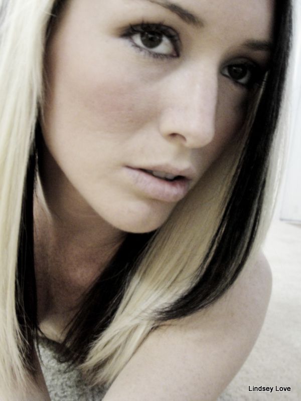 Lindsey Love - Close up
