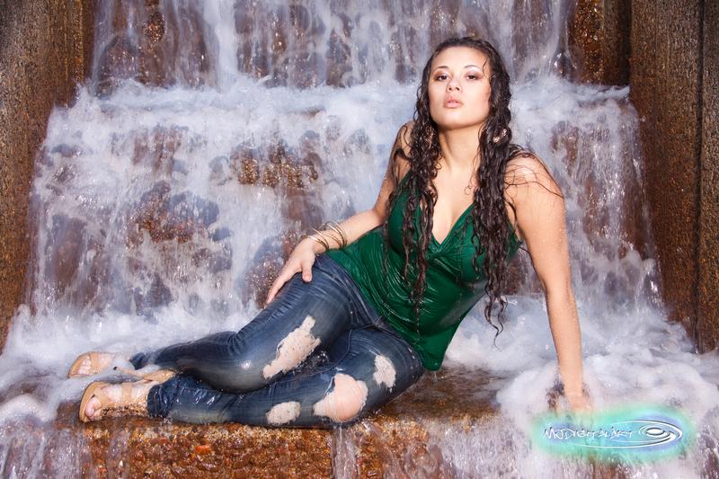 Jazzy - WetLook Glamour