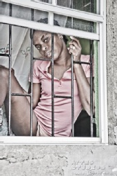 Netty - AT THE WINDOW