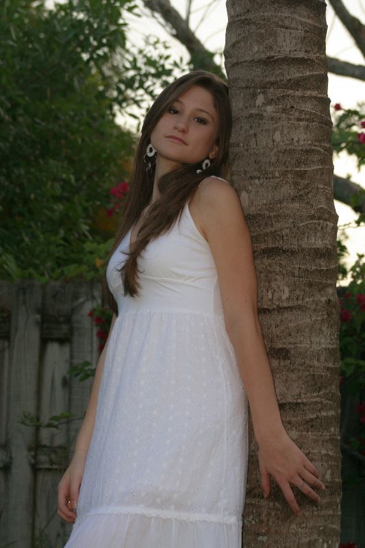 Giuliana - Giuli in a tropical set