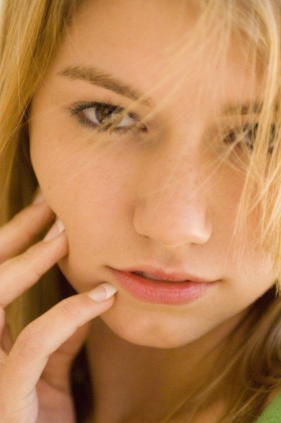 Amanda Swetmon - headshot 3