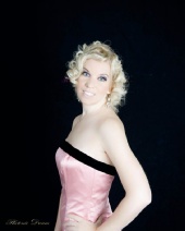 Heidi - Photohispana Shoot PinkDress2009