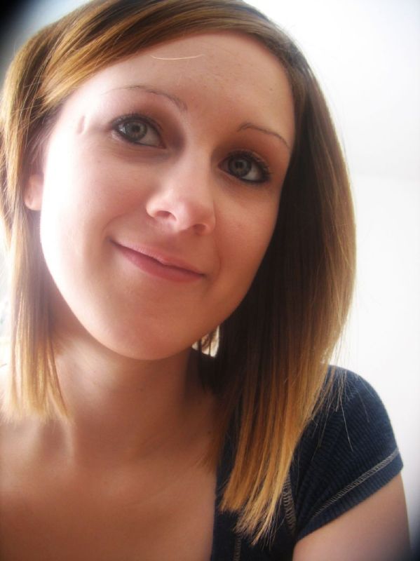 shannon - headshot