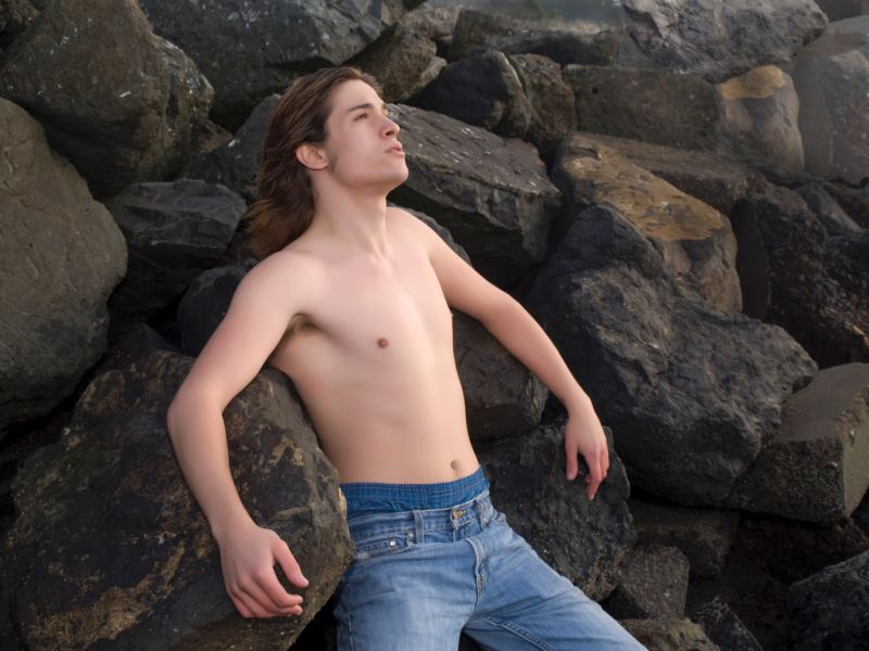 Connor Bennett - Forlorn