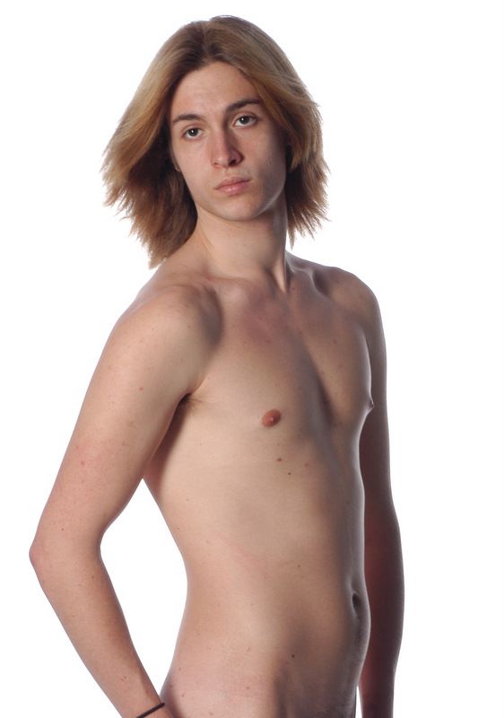 Connor Bennett - Nude