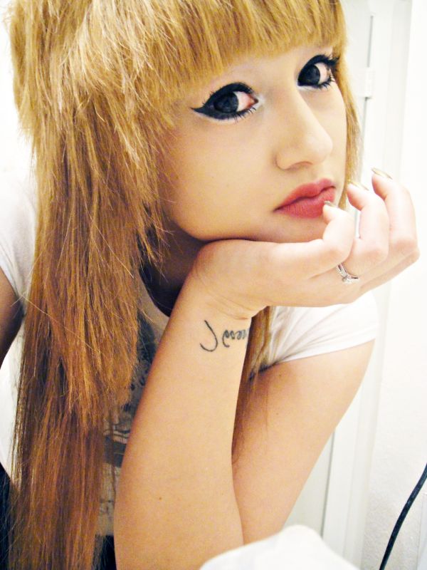 Kristina Krisla - side view.