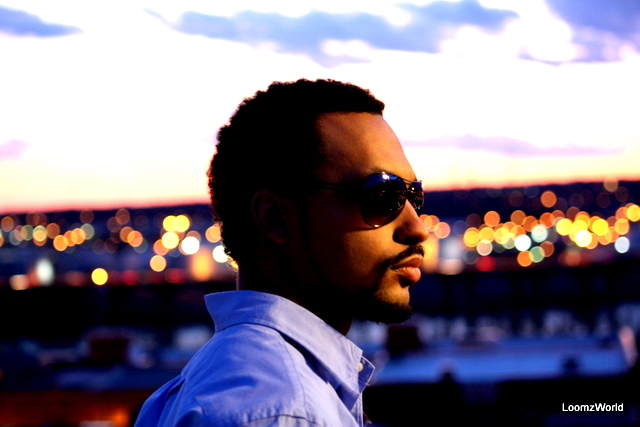 LoomzWorld - Over the City Photo Shoot