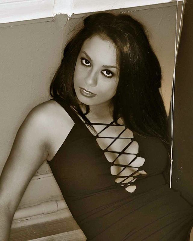 Jena-Christine - JCLAWRENCE0002