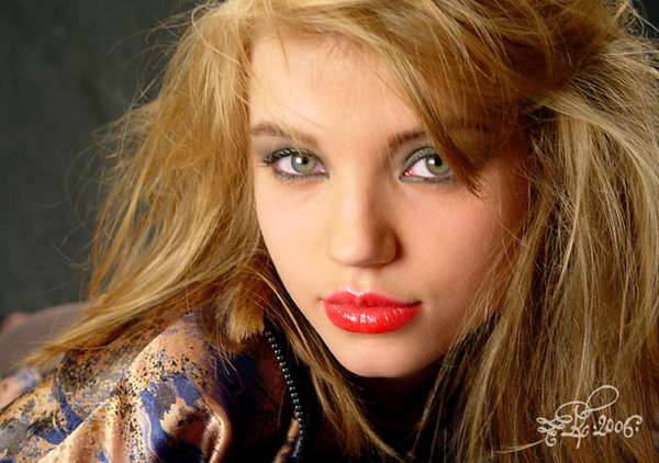 Aleksandra - cat eye