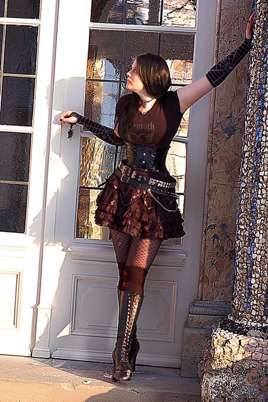 Model Misha - by CaraFaye Feenographie