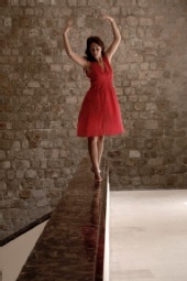 Ros - Gallery Dance