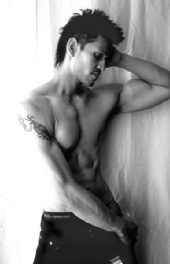 Aaron Estrada - Street Vibe 