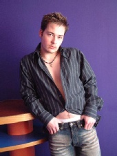 Phillip Richards - Chillin in clubbing gear