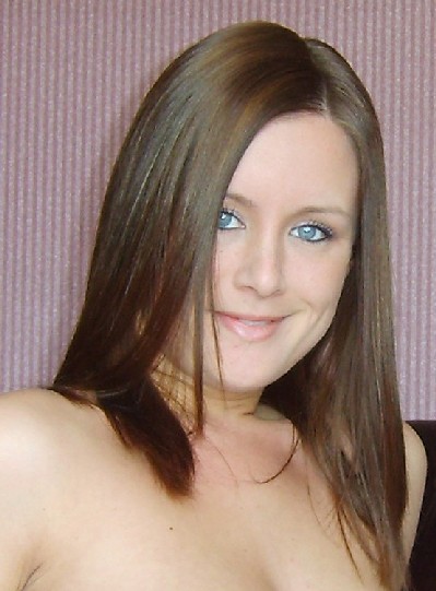 Janine - Head Shot