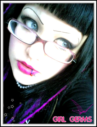 spoOky-boO - Girl Germs @ Darkstarlings.