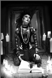 DarlinGrave - DeadlyGirlz shoot for Meltdown magazine (fashion section)