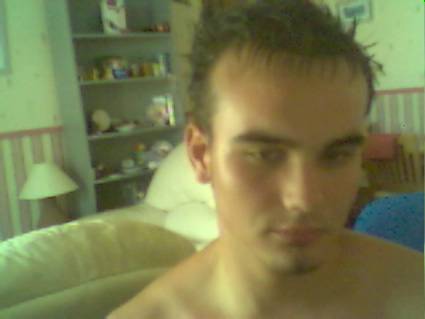 Flash - me at home abit tanned as u can see