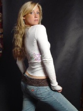 samantha thomas - sam by margaret yescombe, OMP photographer