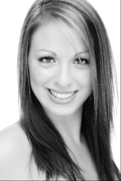 Vanessa Harris - b&w