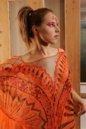 amanda - ZANDRA RHODES 