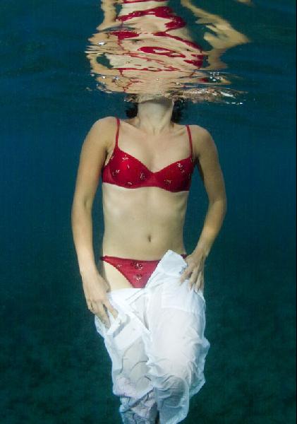 DiveMaiden - Floating