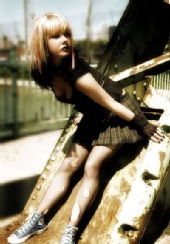 Vicki - The Bridge