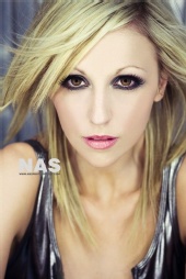 Nicole - headshot