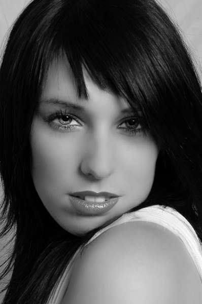 Danielle Morriss - Main Headshot