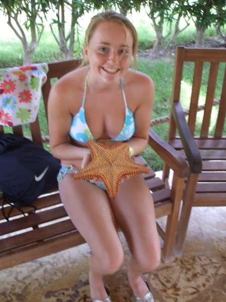 lil_nikki - me on holiday!!