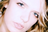 Oona Leigh