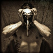 Malum Discordia Imagery - The Voices