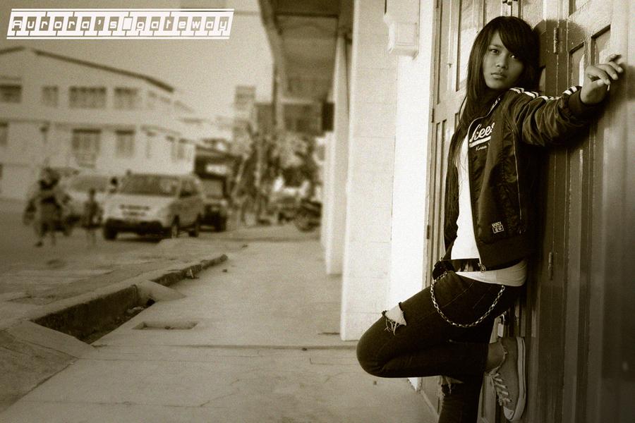 tira - the edge of the road