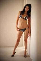 Bikini HD - Mel