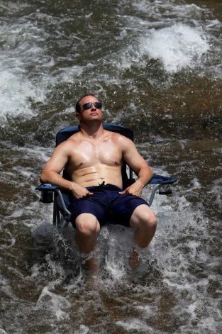 danny  - cooling dwn in the summer 