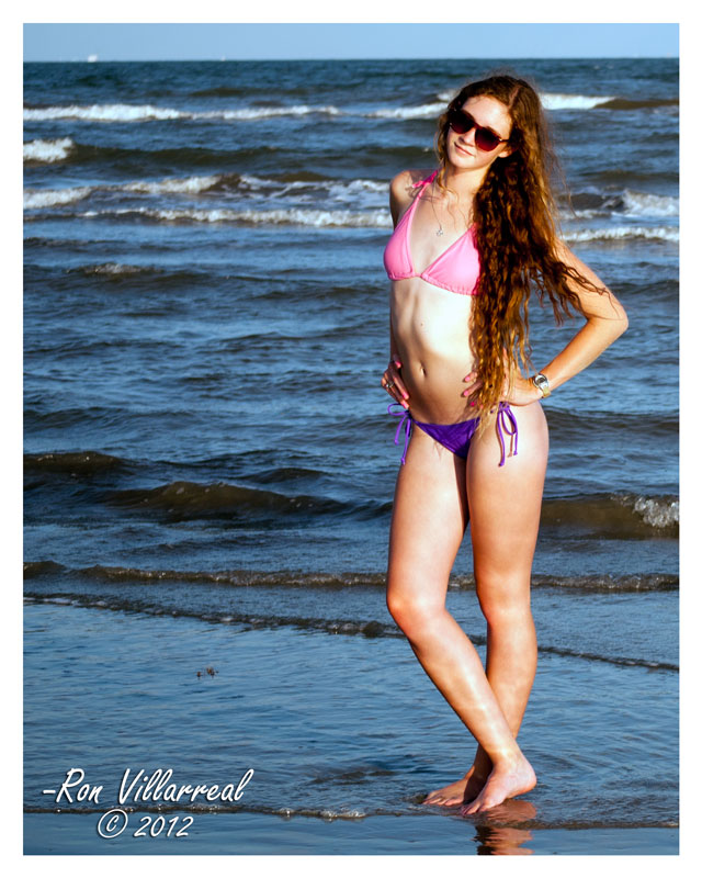 Ron Villarreal - Chloe Reeves