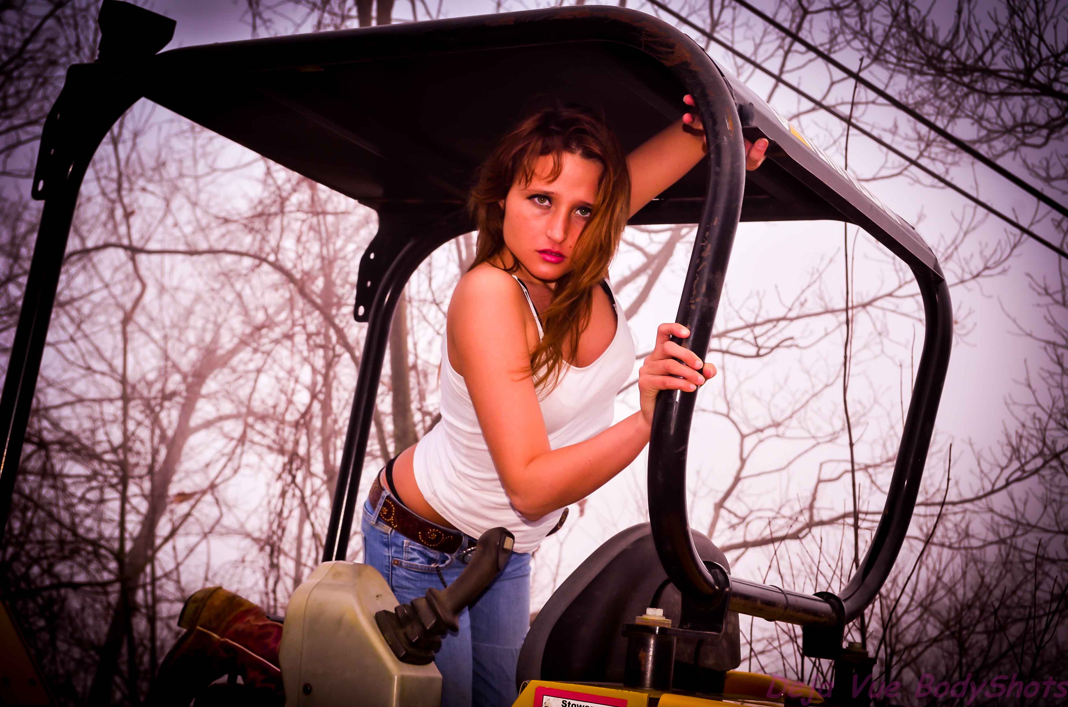 dj grant - jessica calendar shoot,shes tough!