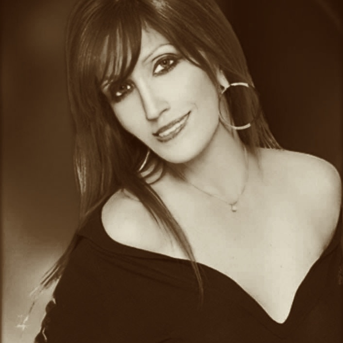 LAURA CARRETERO